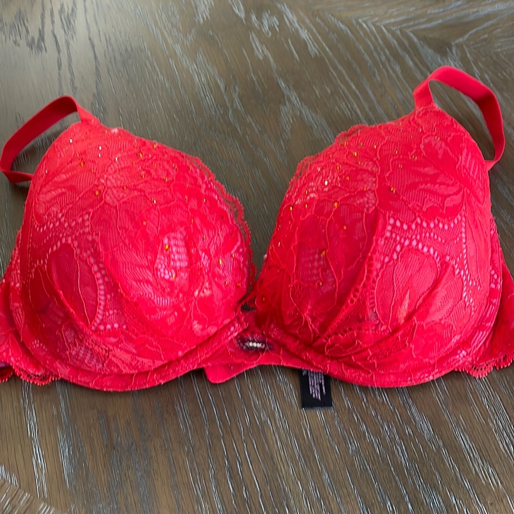 Victoria secret plunge push up